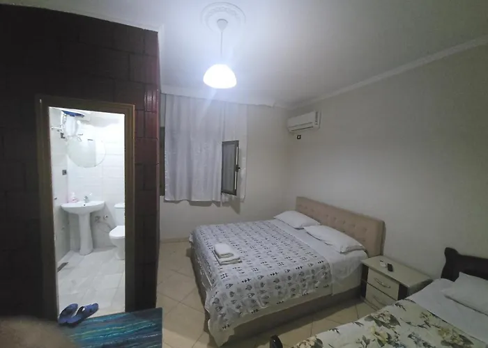 Grand ティラナ